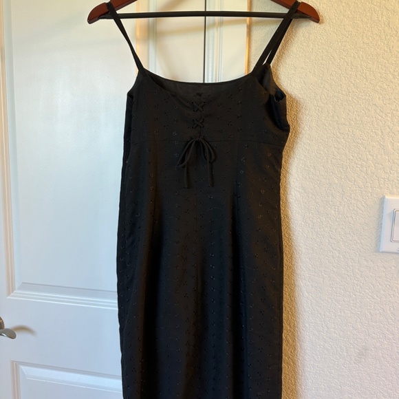 Ann Taylor Loft. Eyelet dress with tie back - Picture 5 of 5